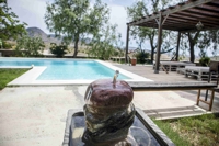 Barbacoa y zona exterior para comer
